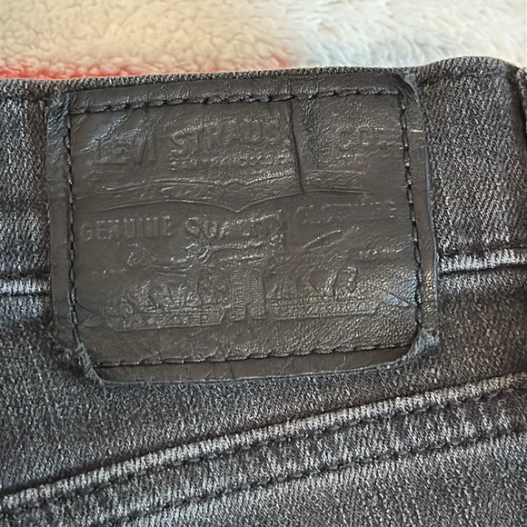 Black skinny jeans with studs - Picture 6 of 13